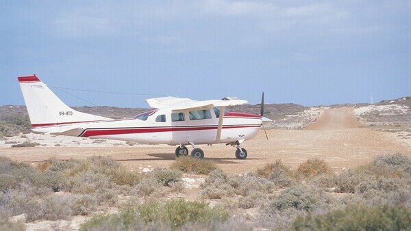 Wave Rock & Pinnacles by air