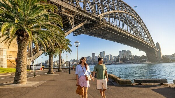 Historical City and Eastern Suburbs Tour