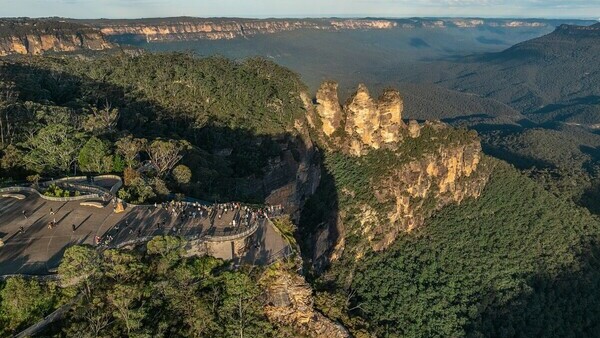 Blue Mountains Tour and the oldest canyons in the world