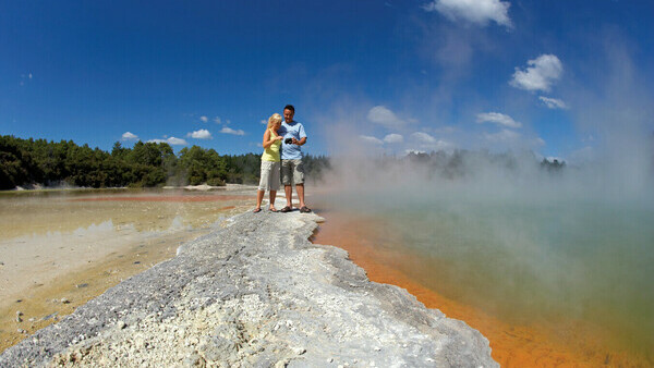 Helicopter Tour in Rotorua: Scenic Lakes, Dormant Volcanoes and the Geyser Valley